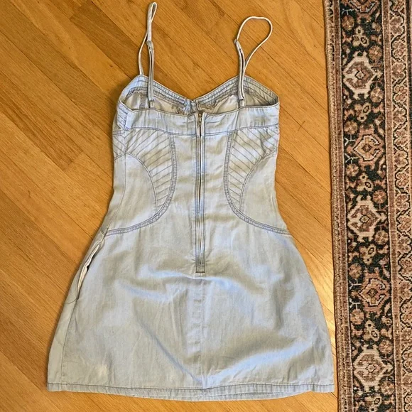 Light denim dress - Picture 4 of 5